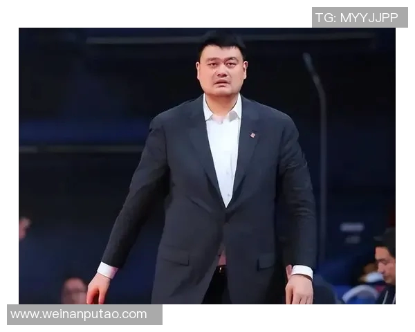 姚明如何克服身高优势在游泳中取得佳绩的独特技巧与训练方法探讨
